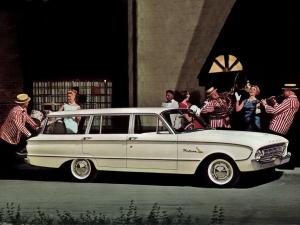 Ford Falcon Deluxe 4-Door Station Wagon '1961